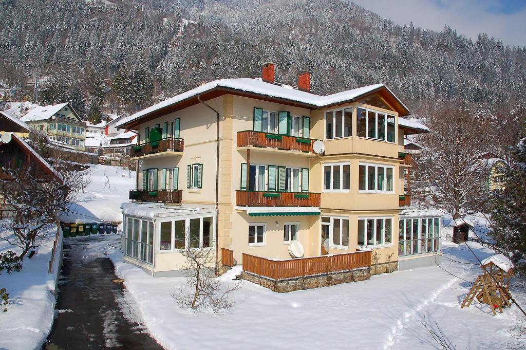Villa Marienhof Annenheim Exterior photo